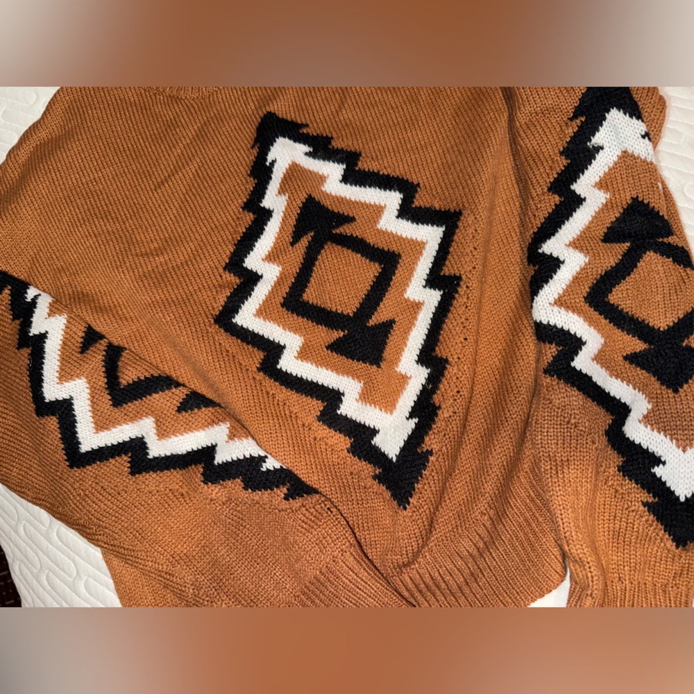 Western print rust colored sweater - Picture 2 of 3